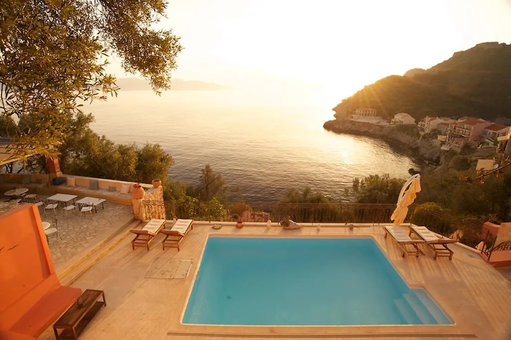 Guest house Roi Boutique Suites Asos